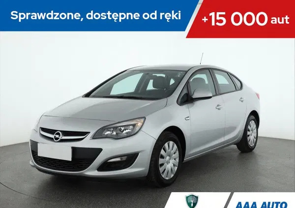 mazowieckie Opel Astra cena 35000 przebieg: 128686, rok produkcji 2016 z Człopa